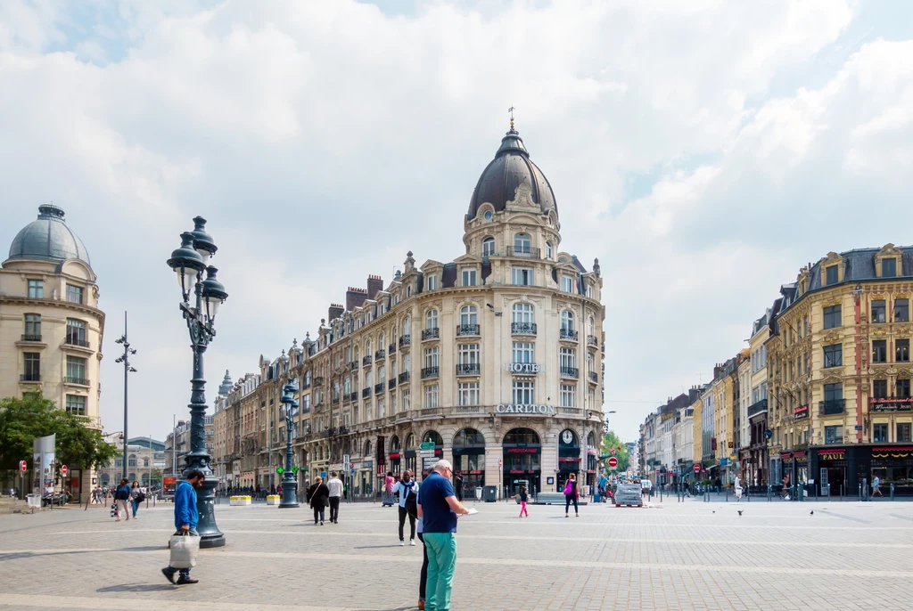 Lille, plac de Gaulle'a