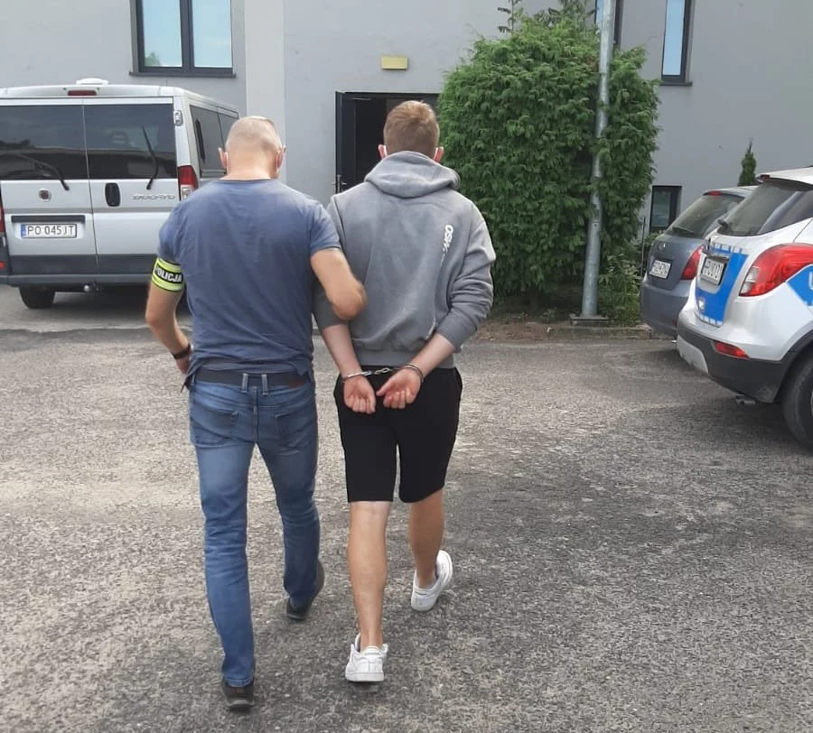 Pseudokibice Legii Warszawa pobili rodzinę kibiców Warty Poznań