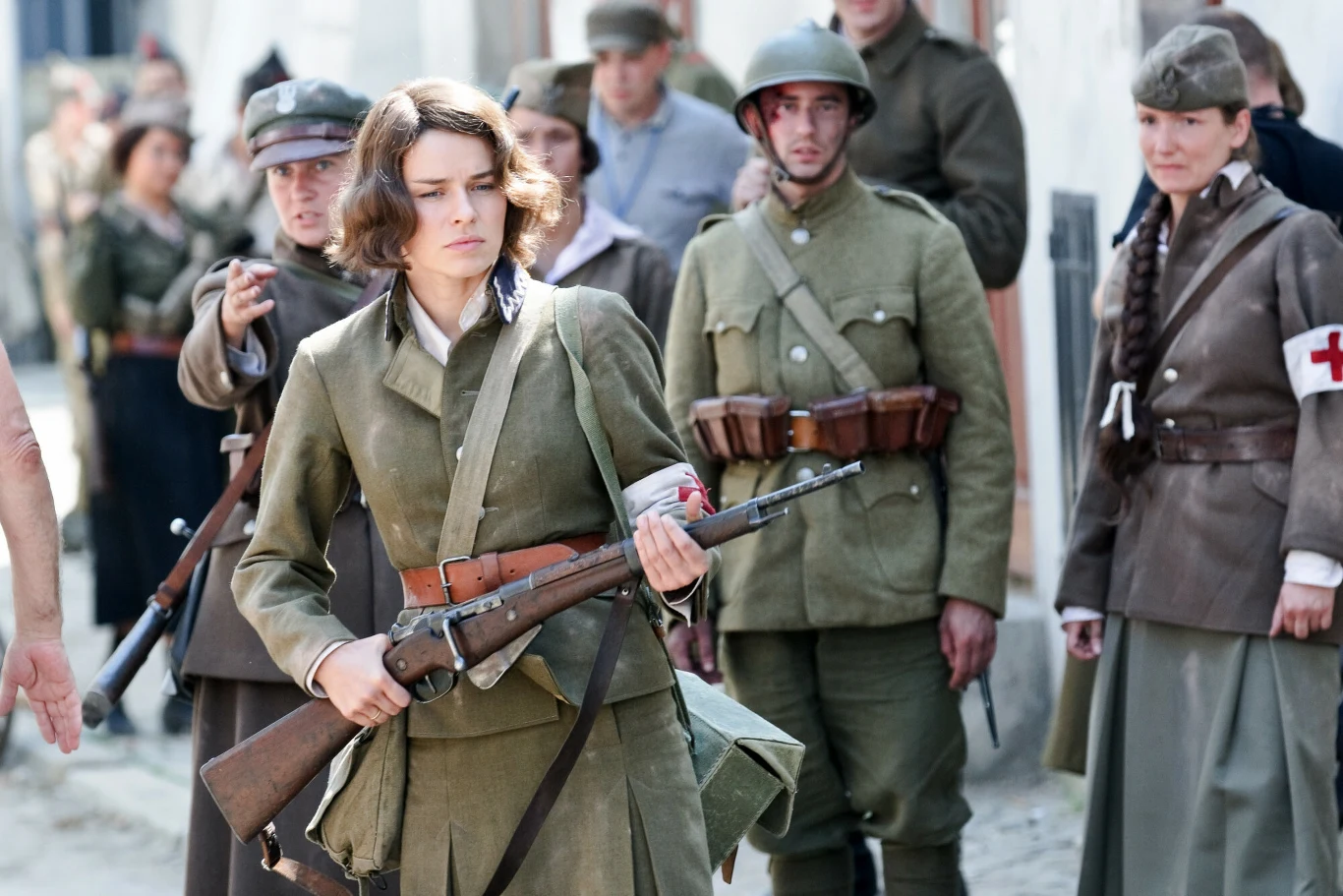 Jej talent zauważył także sam Jerzy Hoffman, który w 2010 roku zaangażował ją do swojego filmu "1920 Bitwa Warszawska" - pierwszego polskiego filmu w technologii 3D. Urbańska zagrała przedwojenną artystkę kabaretową Oleńkę. Partnerował jej Borys Szyc. 

"To było wielkie wyzwanie dla mnie i wspaniała przygoda. Do pierwszego dnia zdjęciowego nie wierzyłam, że to dzieje się naprawdę. Jestem bardzo wdzięczna panu Jerzemu, że mogłam spotkać go na mojej drodze zawodowej. Pan Jerzy jest wspaniałym reżyserem i cudownym człowiekiem. On kocha aktorów" - powiedziała aktorka tuż po pokazie prasowym filmu Hoffmana. Obraz jednak nie otrzymał zbyt wielu pozytywnych recenzji.