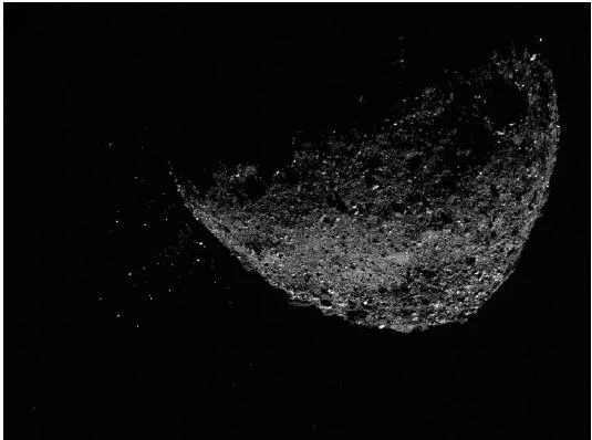 Asteroida Bennu, czyli obiekt uważany obecnie za najgroźniejszy dla Ziemi. Według danych z tego roku, w latach 2169–2199 kilka razy zbliży się do Ziemi.