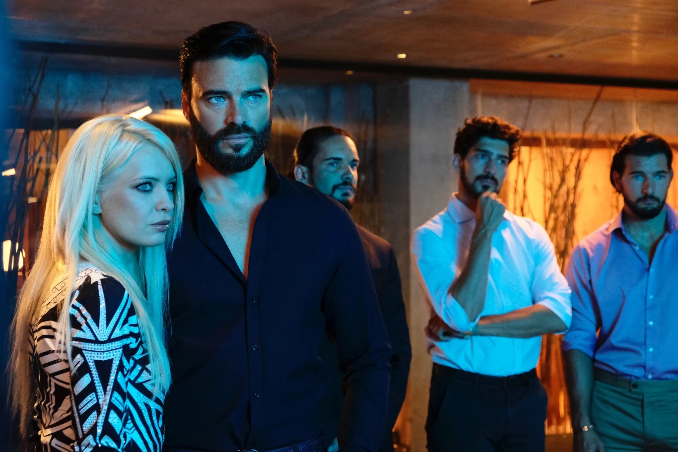 "Pierwsze na co musiałam się psychicznie nastawić, decydując się na bycie producentką filmu o eskortach, celebrytkach i prostytucji w szołbiznesie, to zastraszanie lub oskarżanie mnie o bycie częścią tego świata. Obie z tych rzeczy nie robią na mnie wrażenia" - pisała Doda na Instagramie.
 