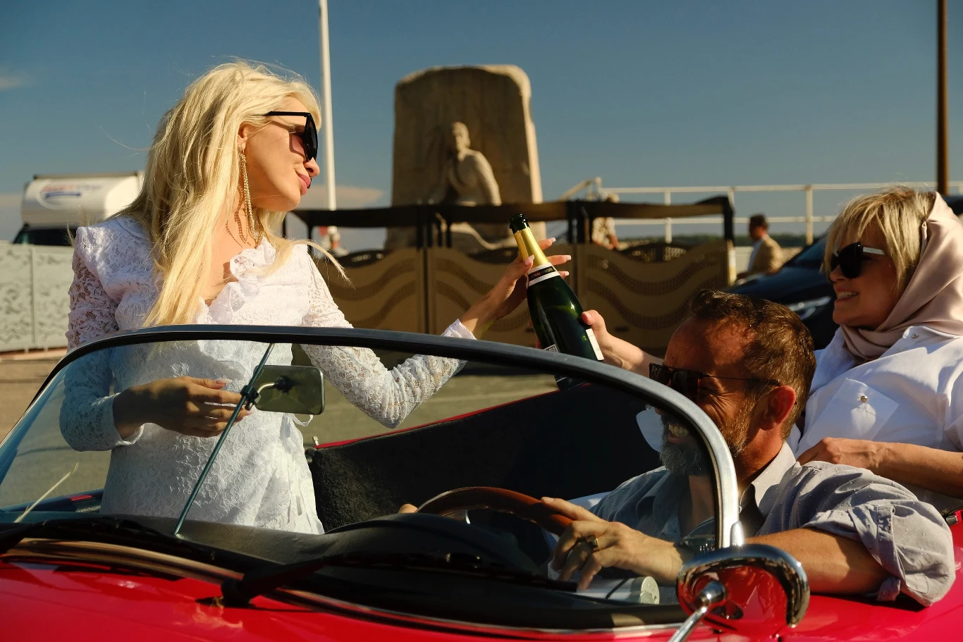 Reżyserii podjęła się Maria Sadowska – autorka obsypanego nagrodami obrazu „Sztuka kochania. Historia Michaliny Wisłockiej”. 