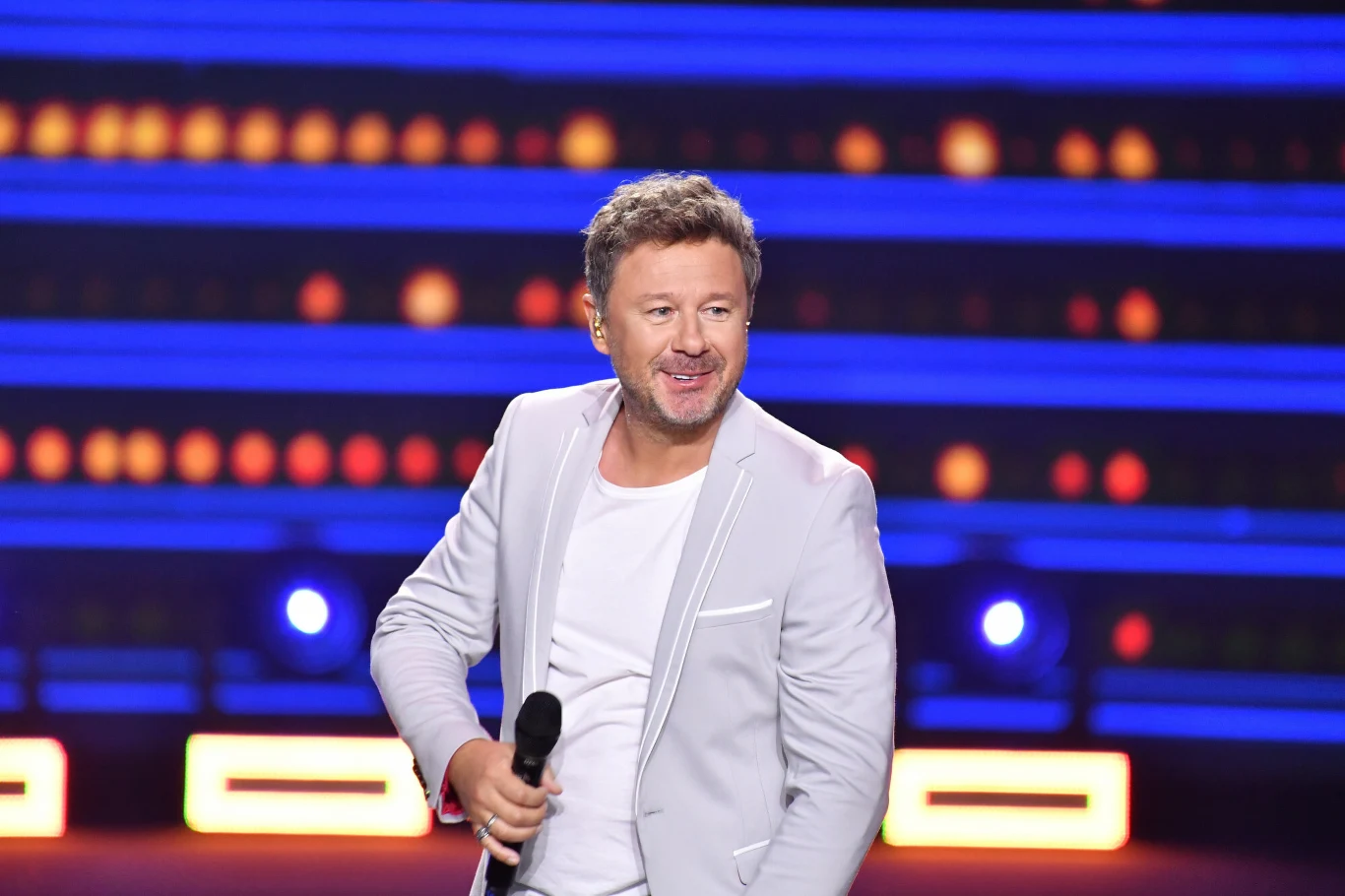 O zwycięstwie tradycyjnie decydowali widzowie TVN za pośrednictwem SMS-ów. Na zdjęciu Andrzej Piaseczny