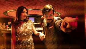 Olga Bołądź i Dawid Ogrodnik w filmie "Najmro. Kocha, kradnie, szanuje"