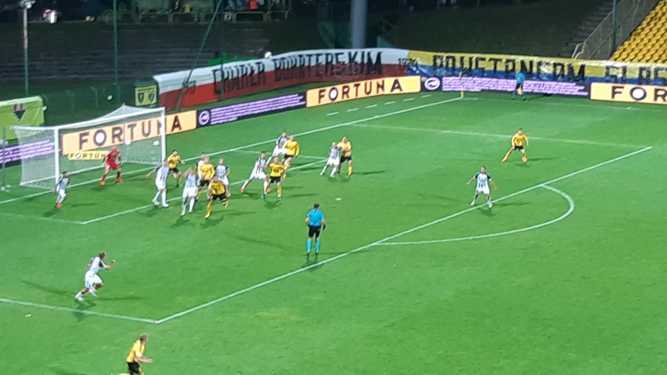 mecz GKS Katowice - Sandecja Nowy Sącz w I lidze mecz GKS Katowice - Sandecja Nowy Sącz w I lidze