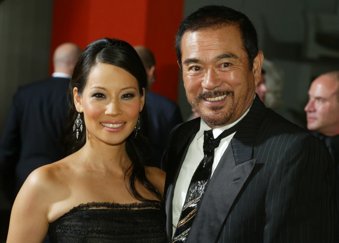 Lucy Liu i Sonny Chiba na premierze pierwszej części filmu "Kill Bill" (2003)