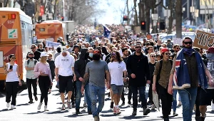 Protest przeciwko lockdownowi w Australii