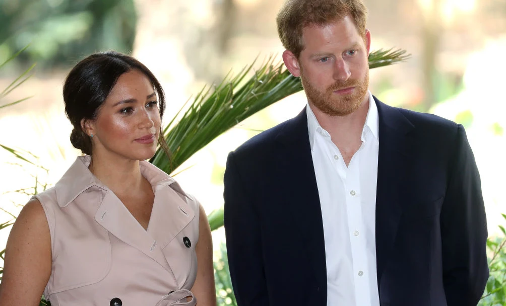 Książę Harry i Meghan tracą followersów Książę Harry i Meghan tracą followersów