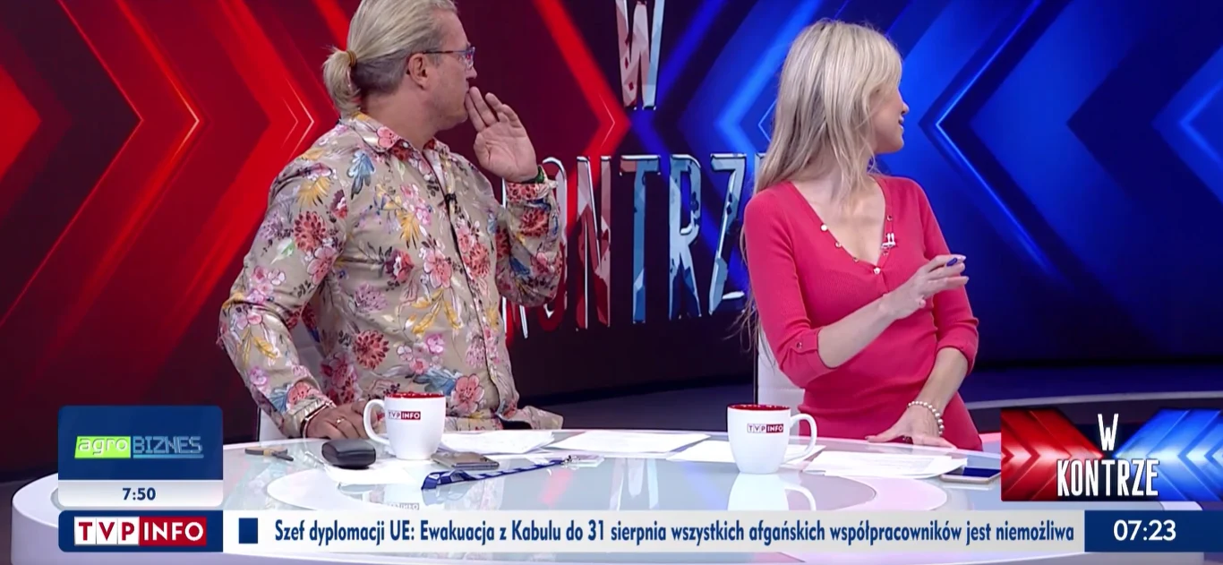 Jarosław Jakimowicz i Magdalena Ogórek w studiu TVP Info podczas nagrań programu "W kontrze" Jarosław Jakimowicz i Magdalena Ogórek w studiu TVP Info podczas nagrań programu "W kontrze"