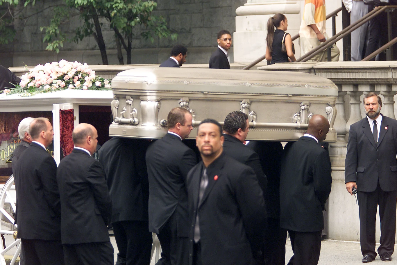Pogrzeb Aaliyah odbył się 31 sierpnia 2001 roku. Wokalistkę żegnał gigantyczny tłum żałobników. Na ceremonii pojawili się też m.in. Diddy, Lil Kim, Timbaland, Missy Elliot oraz Gladys Knight. 