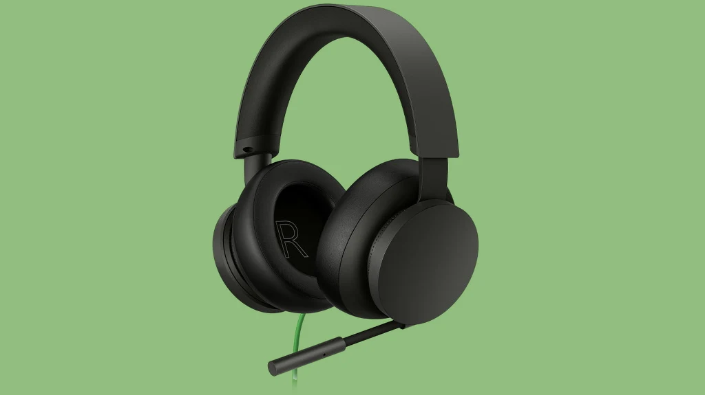 Microsoft dawno przestał być kojarzony wyłącznie z produkcją popularnego systemu elektronicznej rozrywki - konsolą Xbox. Podczas poprzedniej generacji amerykańska firma kładła także nacisk na akcesoria dla graczy - w szczególności kontrolery. 