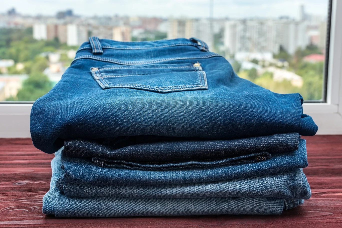 Jakie jeansy będą modne w najbliższych miesiącach? Jakie jeansy będą modne w najbliższych miesiącach?