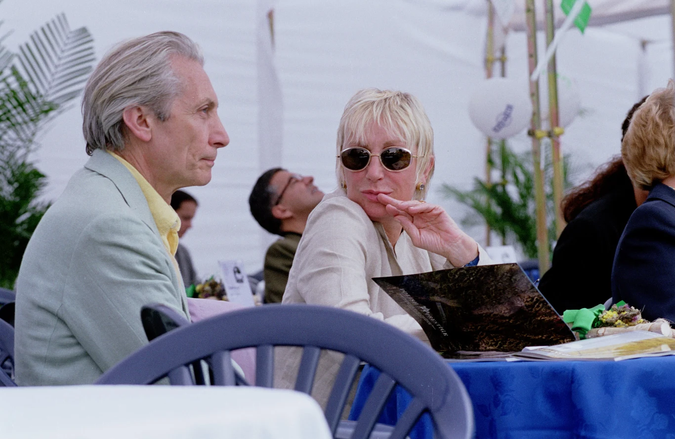 Charlie Watts przez lata przyjeżdżał ze swoją żoną Shirley Ann Shepherd do Polski na aukcje koni arabskich w Janowie Podlaskim - 2000 r. Charlie Watts przez lata przyjeżdżał ze swoją żoną Shirley Ann Shepherd do Polski na aukcje koni arabskich w Janowie Podlaskim - 2000 r.