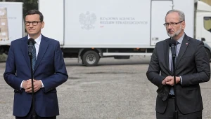 Premier Mateusz Morawiecki oraz minister zdrowia Adam Niedzielski