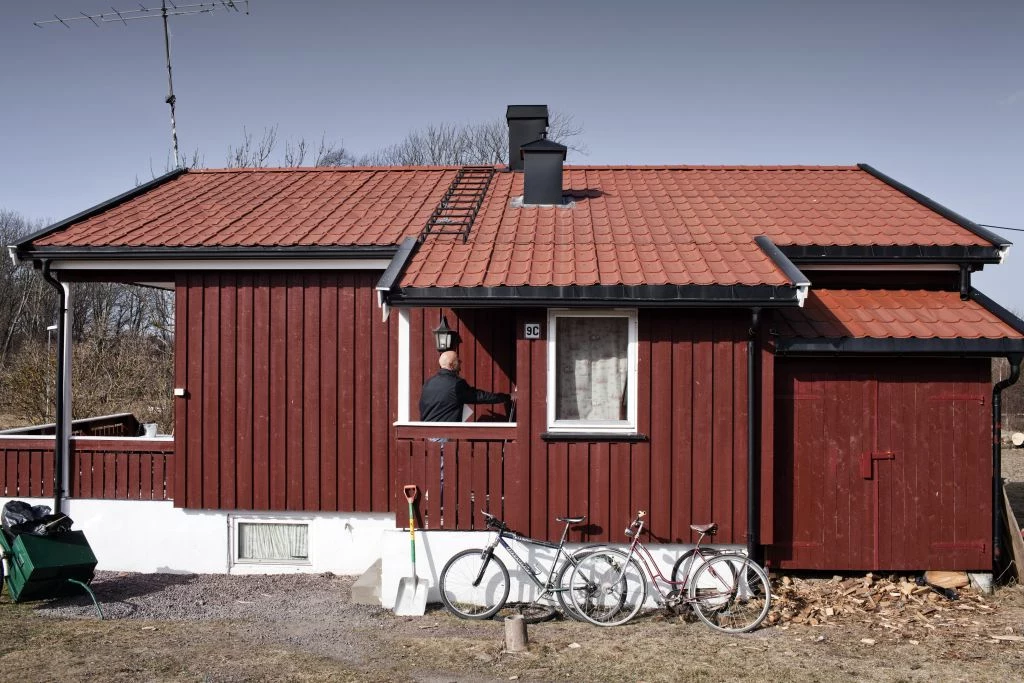 Więzienie Bastøy to drewniane domki połączone ze sobą dróżkami