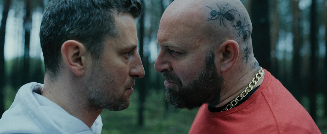 "Furioza" to drugi film fabularny Cypriana T. Olenckiego. Podobnie jak w debiutanckim obrazie "PolandJa" reżyser przygląda się w nim polskim fobiom i frustracjom, pokazując społeczeństwo nie radzące sobie z tolerancją i pozostające pod wpływem skrajnej prawicy