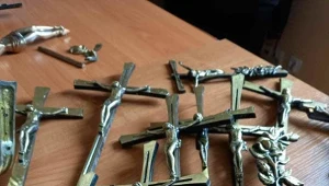 Kradł krzyże na cmentarzu