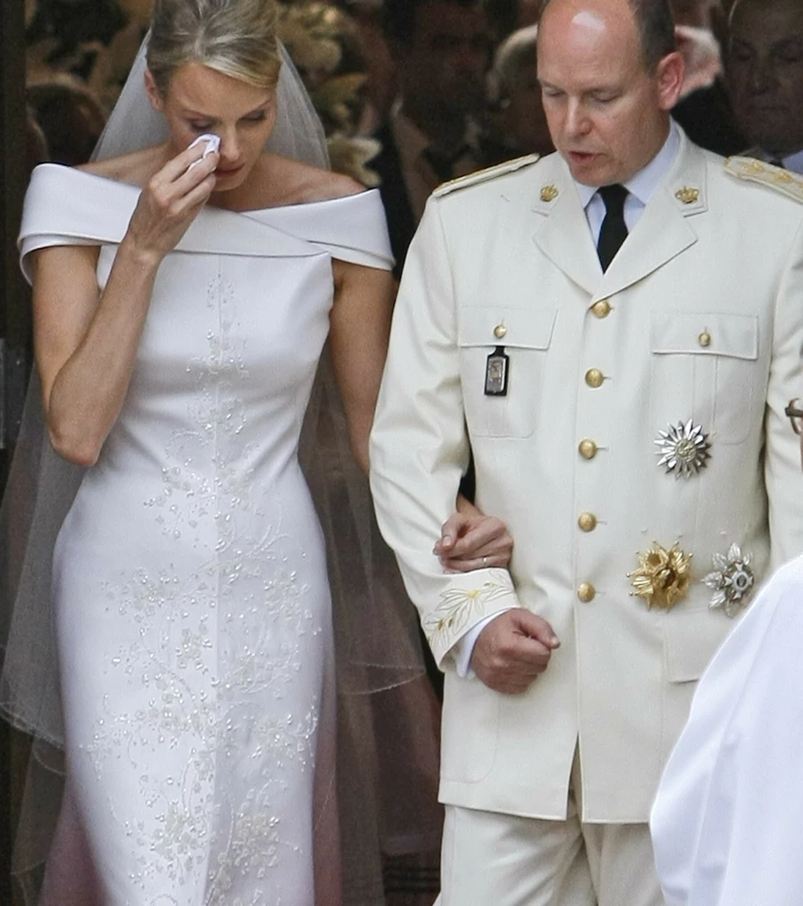 Księżna Charlene podczas ślubu z księciem Albertem została okrzyknięta "najsmutniejszą panną młodą"
