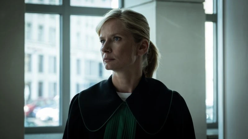 Magdalena Cielecka w serialu "Chyłka" 