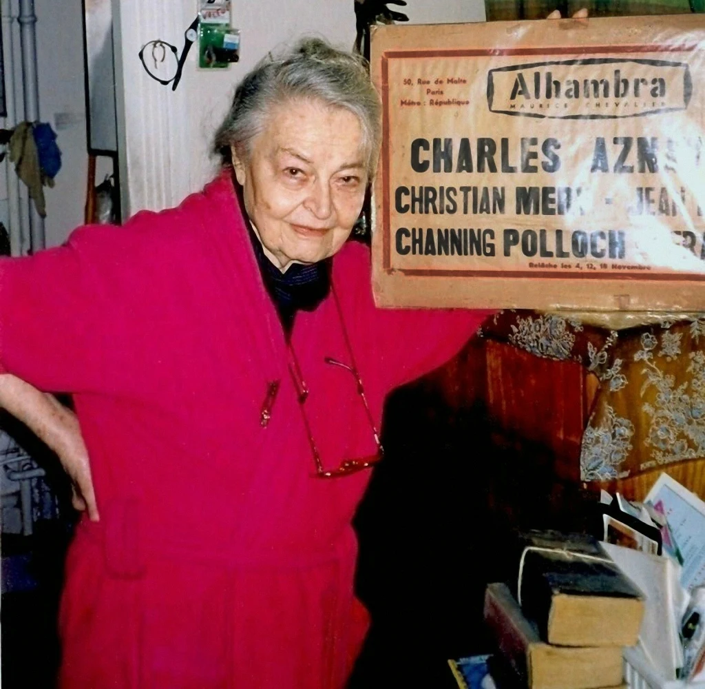 Wiera Gran w swym paryskim mieszkaniu, 2003 rok