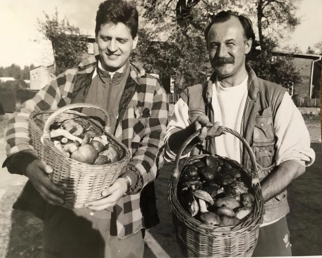 Aleksander Cybulski z Januszem Kupcewiczem - zbiory prywatne (grzybów?) Aleksander Cybulski z Januszem Kupcewiczem - zbiory prywatne (grzybów?)