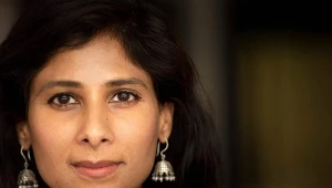 Economist Intelligence Unit: opóźnienia w szczepieniach uderzą w gospodarkę