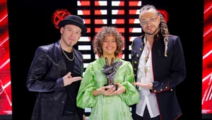 Tomson i Baron z Sarą Egwu-James w "The Voice Kids"