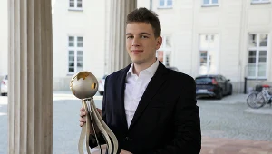 Jan-Krzysztof Duda z Pucharem Świata