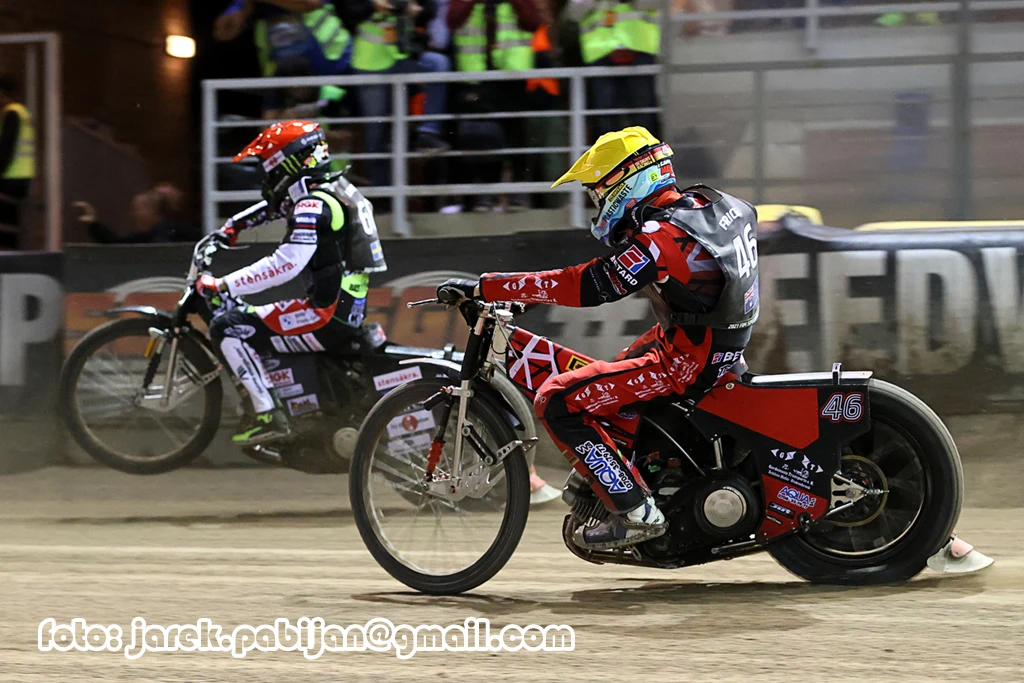 Max Fricke goniący Fredrika Lindgrena Max Fricke goniący Fredrika Lindgrena