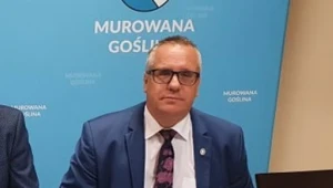Burmistrz Murowanej Gośliny Dariusz Urbański