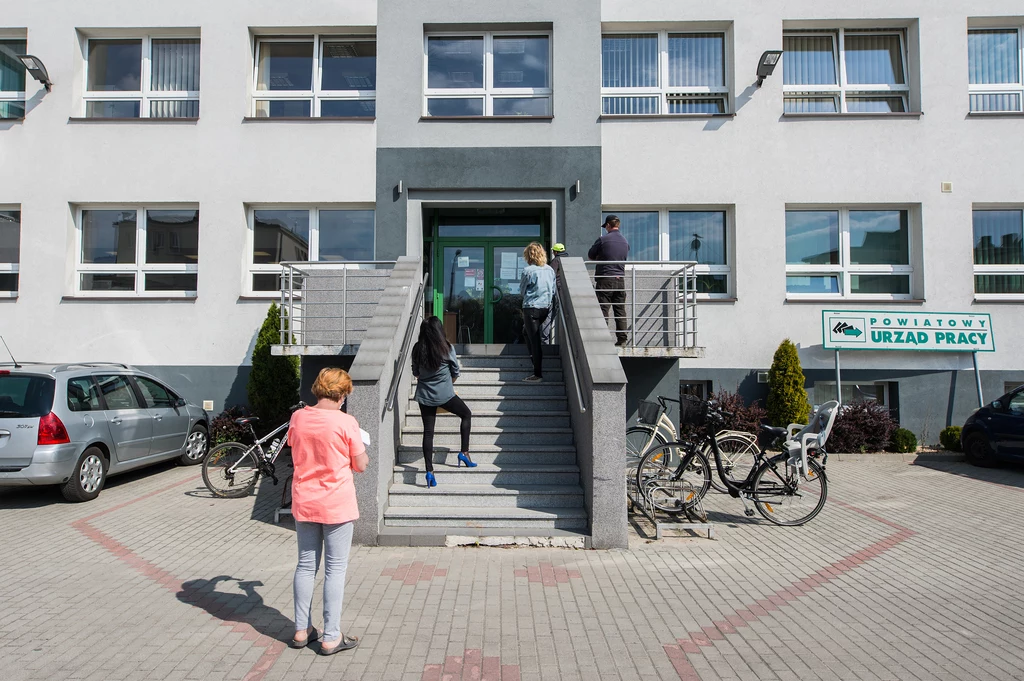 Przeciętny czas poszukiwania pracy w pierwszym kwartale br. wynosił 7,4 miesiąca