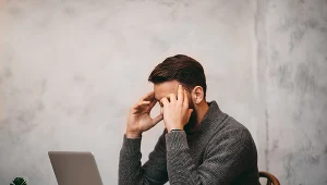 Nawet jeden e-mail ze złośliwym linkiem może skutkować wielomilionowymi stratami, związanymi z kradzieżą i zaszyfrowaniem firmowych danych