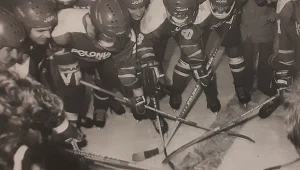 Pierwsze mistrzostwo Polski hokeiści Polonii Bytom wywalczyli w 1984 roku. Wtedy pierwszy raz spalili na tafli czapkę trenera