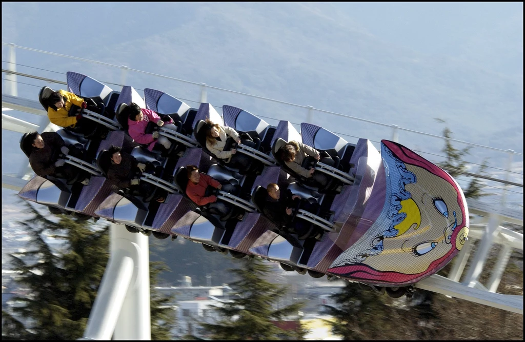 Japoński rollercoaster oferuje uczestnikom największe przyspieszenie na świecie