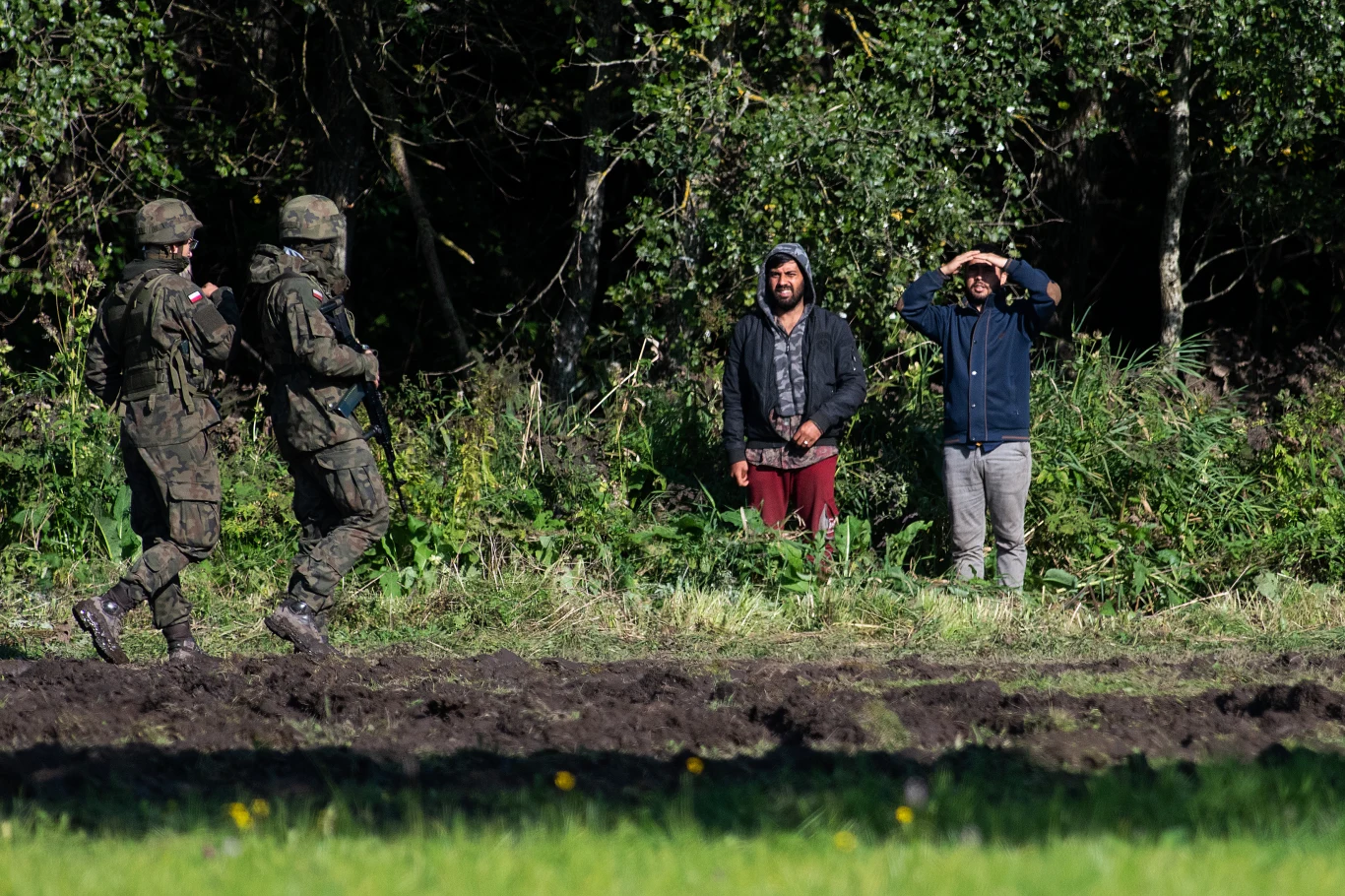 Uchodźcy z Afganistanu na granicy polsko-białoruskiej Uchodźcy z Afganistanu na granicy polsko-białoruskiej