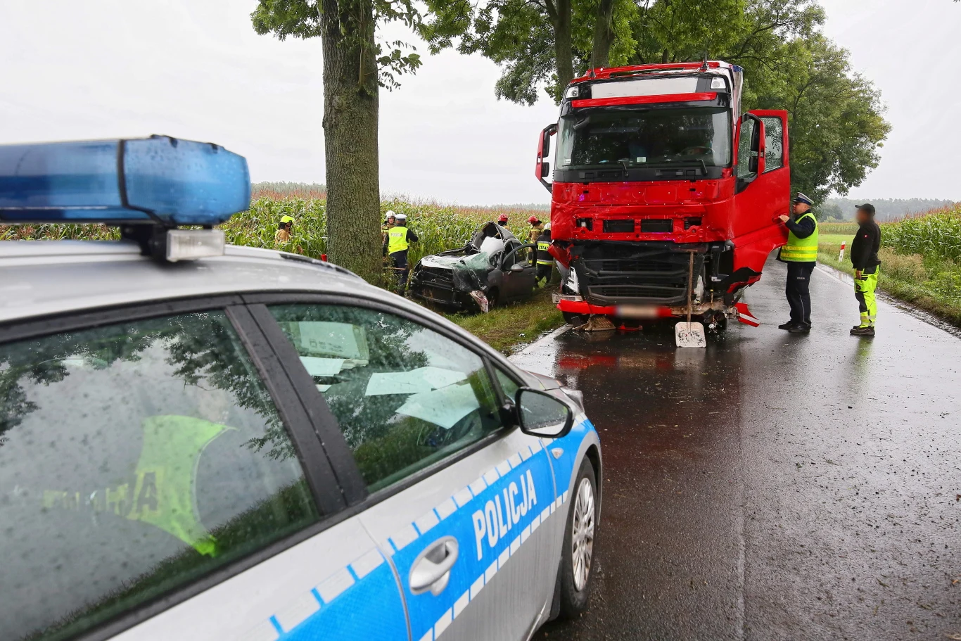 Do wypadku doszło gdy para jechała do domu weselnego...