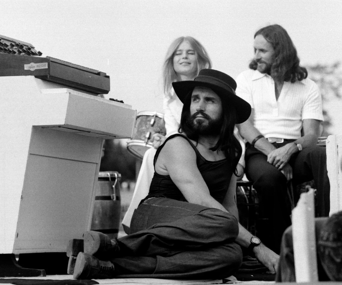 W tym czasie Borys występował na festiwalach - m.in. w Opolu. Wraz z początkiem 1971 roku rozpoczął solową karierę, którą kontynuuje po dziś. Popularność jego twórczości przyniósł film "Uciec jak najbliżej", w którym sam się pojawił. Tutaj w tle podczas festiwalu w Białymstoku w 1975 roku, z przodu Czesław Niemen. To dwoje najbardziej rozpoznawalnych muzyków lat 70. 