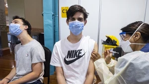 Szczepienie przeciwko COVID-19