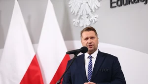 "Poznaj Polskę", czyli minister Czarnek zachęca do wycieczek. Lista miejsc pełna błędów