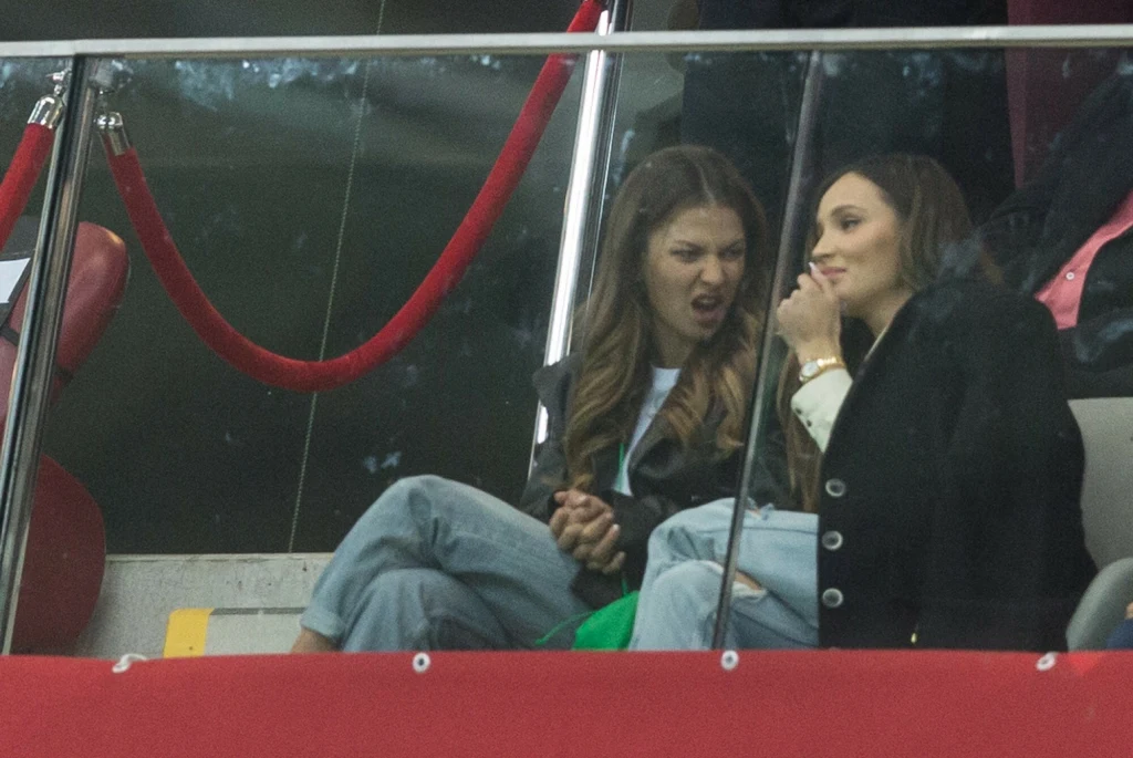 Anna Lewandowska i Marina Łuczenko-Szczęsna na meczu Polska-Albania Anna Lewandowska i Marina Łuczenko-Szczęsna na meczu Polska-Albania