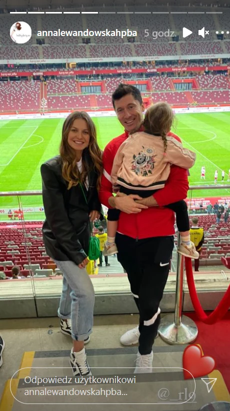 Rodzina Lewandowskich po meczu Polska-Albania /https://www.instagram.com/annalewandowskahpba/?hl=pl