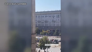 Śmigłowiec LPR wylądował na placu Konstytucji w Warszawie