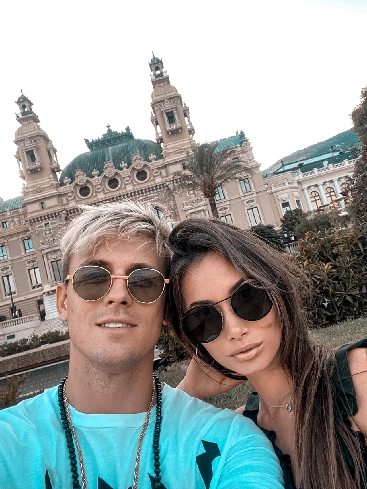 Piotr "Pikej" Kukulski i z dziewczyną Piotr "Pikej" Kukulski i z dziewczyną