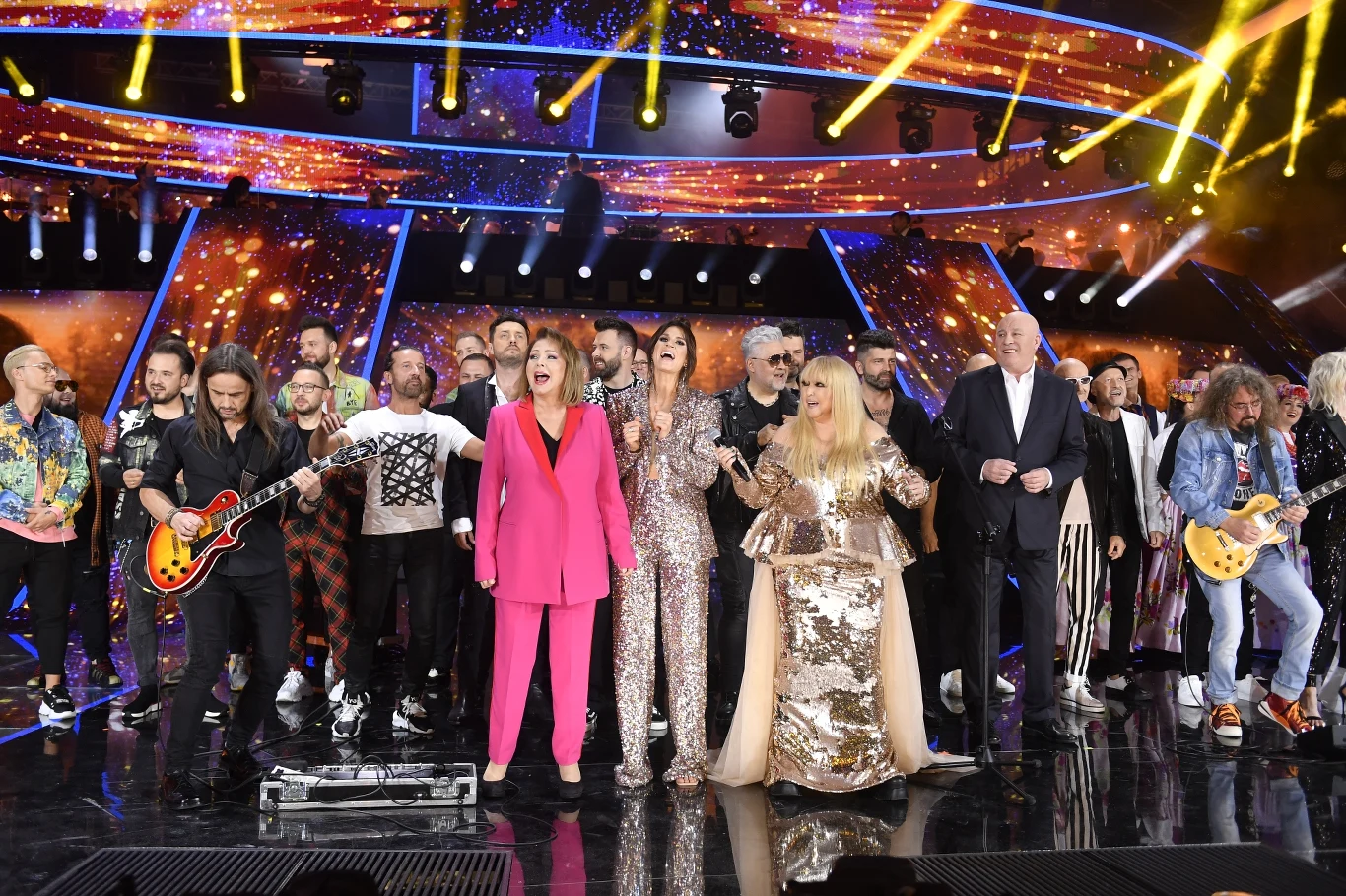 Na scenie Maryli Rodowicz towarzyszyli wszyscy uczestnicy koncertu. 