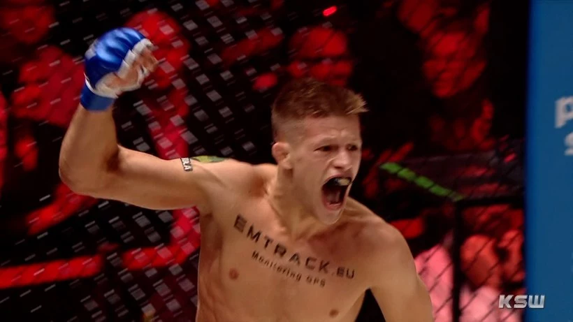 Jakub Wikłacz poddał Antuna Raczicia w pierwszej rundzie Jakub Wikłacz poddał Antuna Raczicia w pierwszej rundzie