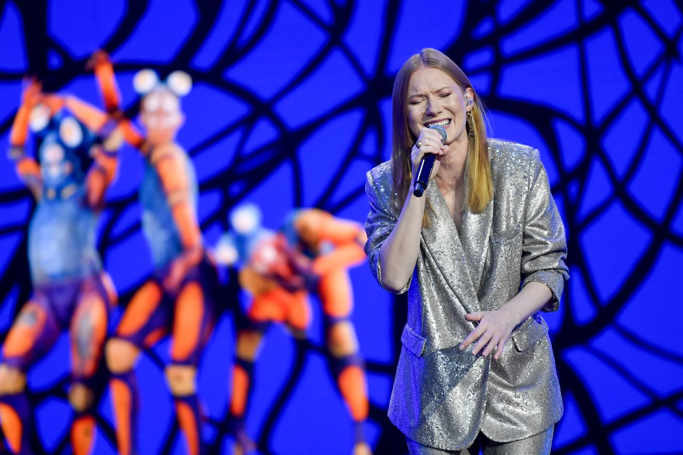 Na scenie pojawiła się również Katarzyna Dąbrowska z piosenką "Meluzyna". 