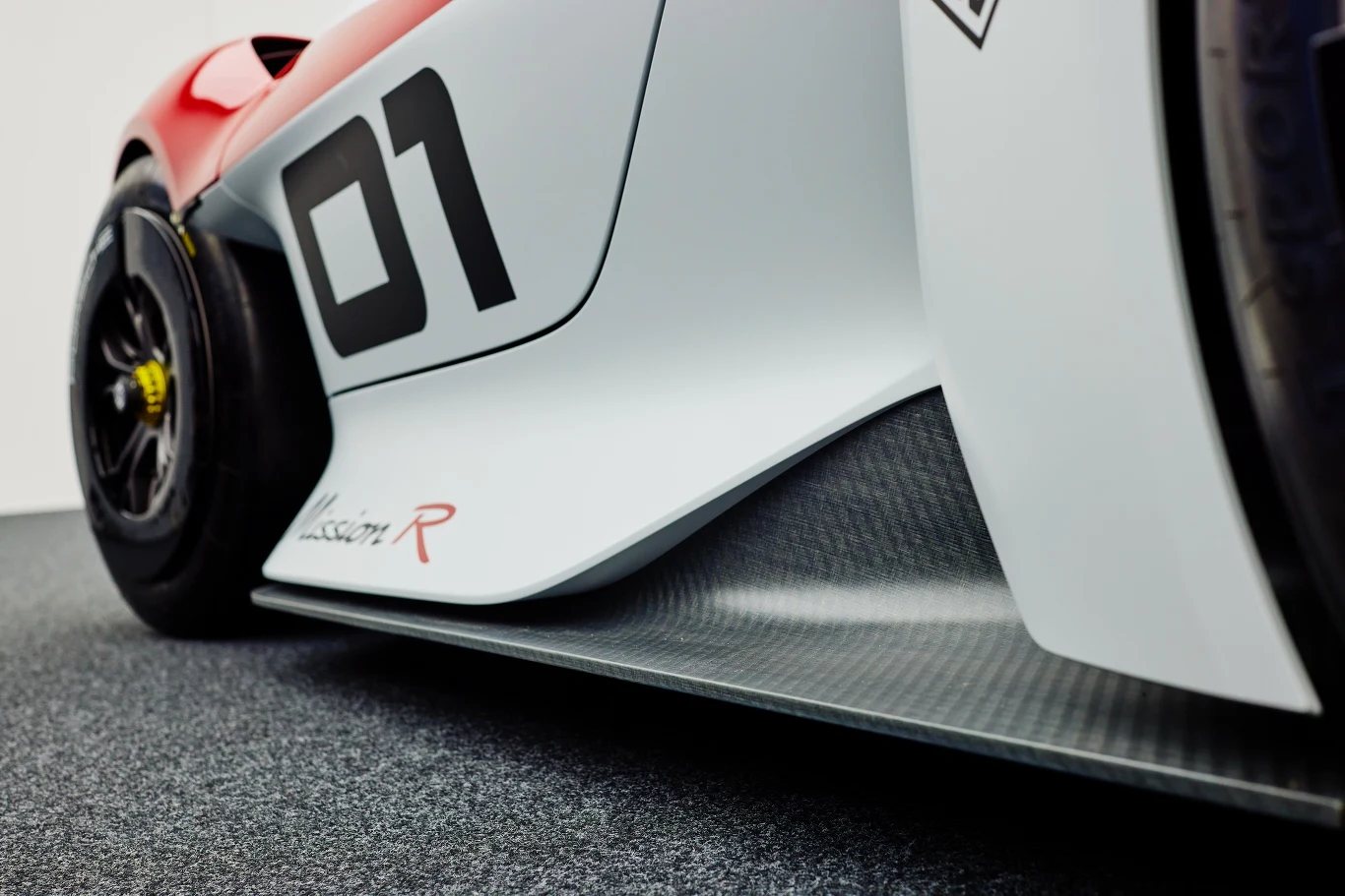 Porsche Mission R