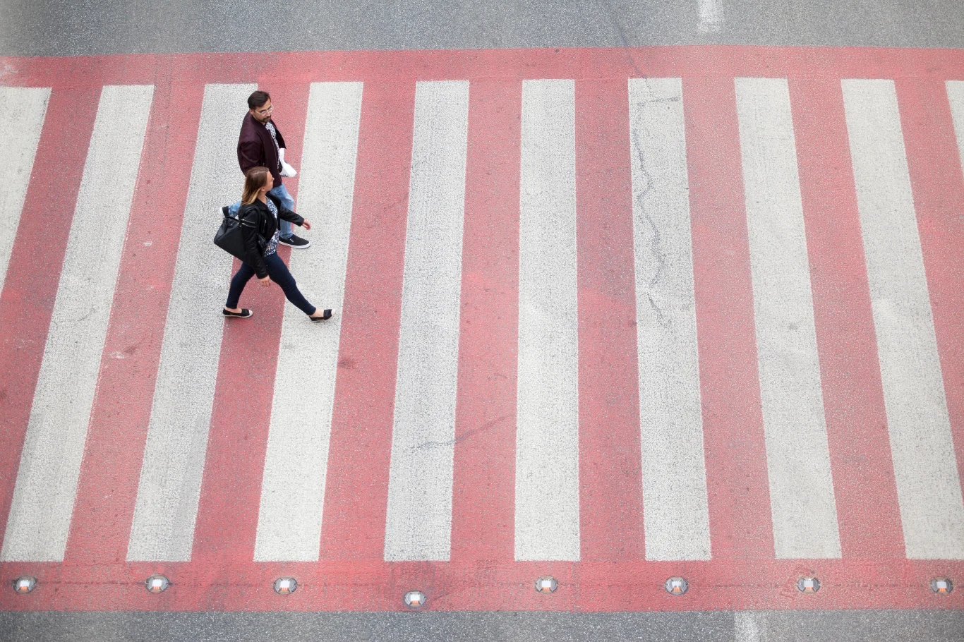 Szef GDDKiA uważa, że "na drogach panuje szaleństwo", a kierowców "trzeba powstrzymać" Szef GDDKiA uważa, że "na drogach panuje szaleństwo", a kierowców "trzeba powstrzymać"