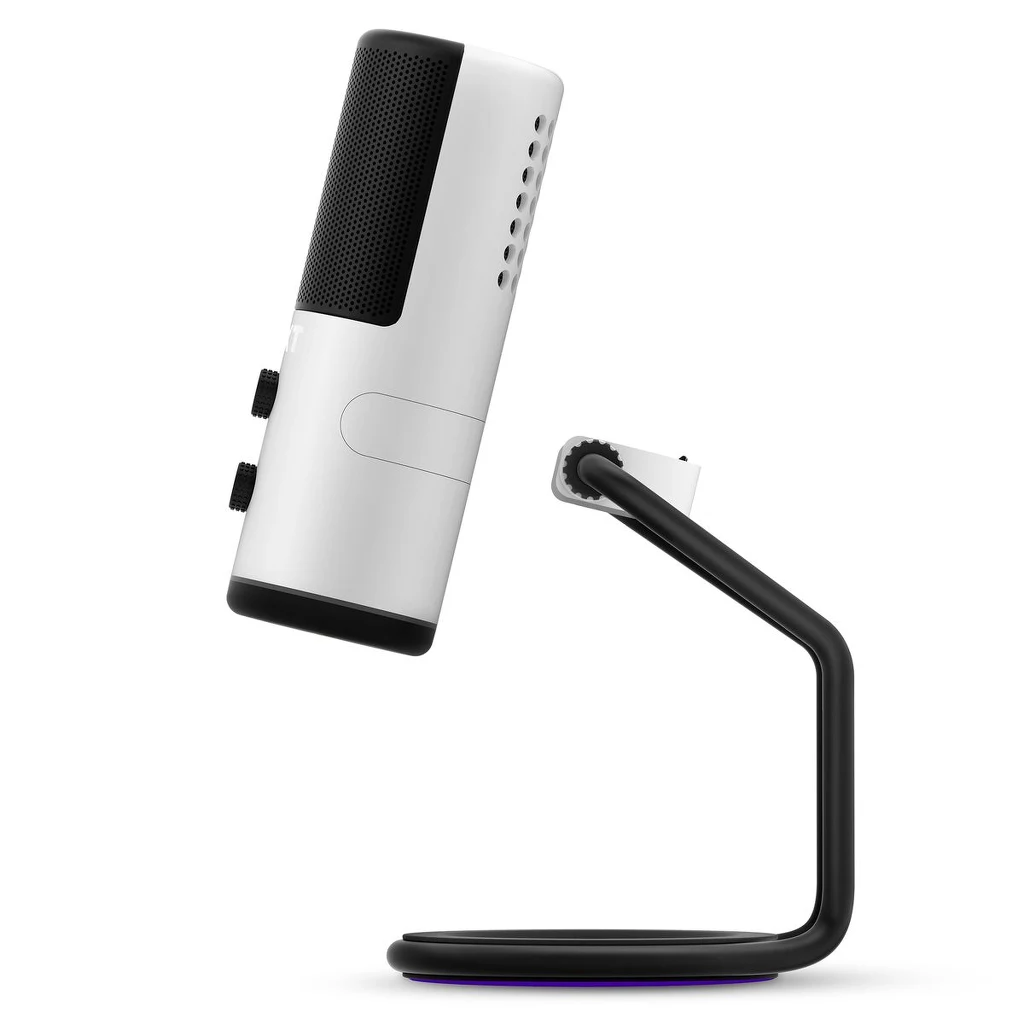 Sprzęt został zaprojektowany z myślą o postawieniu na biurku i jednokierunkowym zbieraniu dźwięków. Sprzęt został zaprojektowany z myślą o postawieniu na biurku i jednokierunkowym zbieraniu dźwięków.