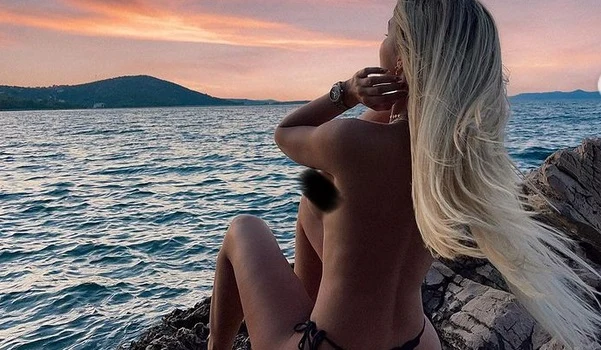 Angela Dańczak topless